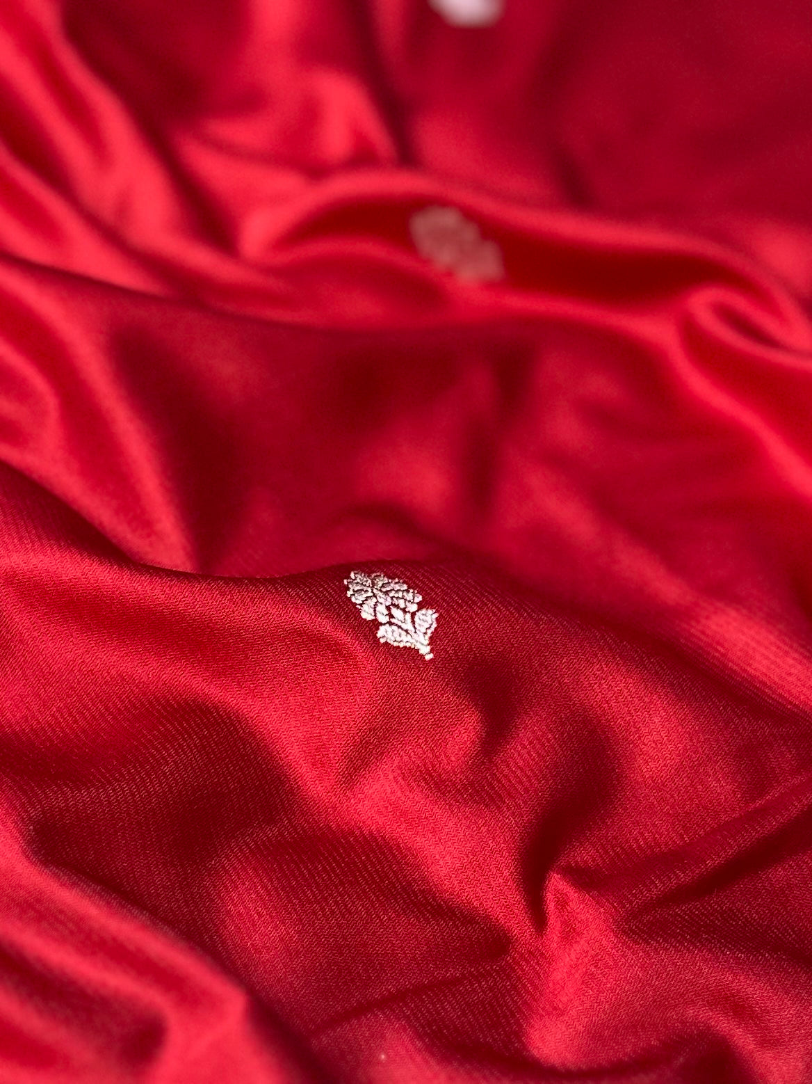 Bridal Red Mashru SilkBanarasi Saree in Buta pattern