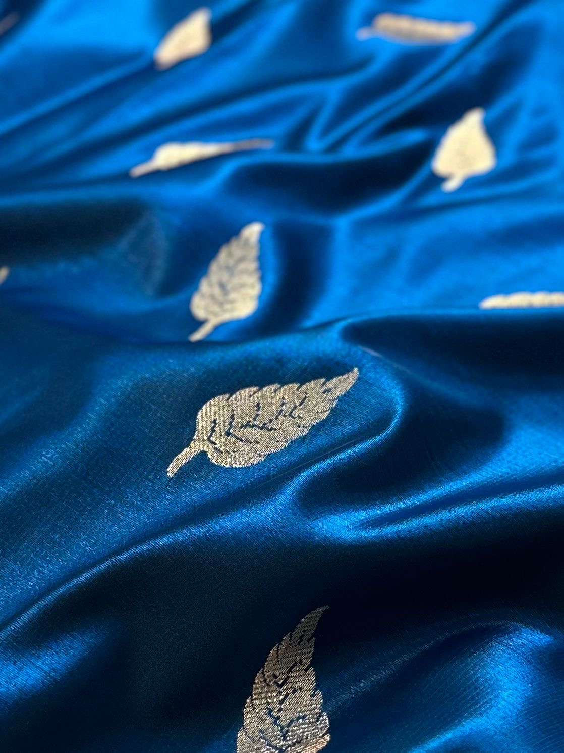 Royal   Peacock   Booti   Satin   Silk   Saree