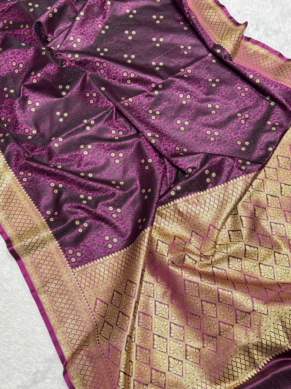 Purple Shades Tanchui Motif Mashru Silk Saree