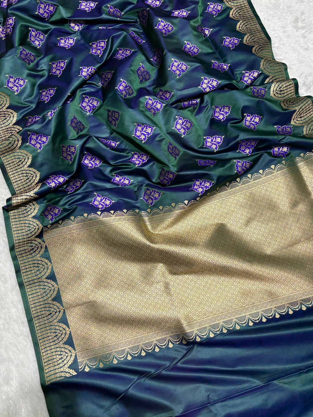 Bottle Green  with purple floral patterns Mashru SIlk Banarasi Saree