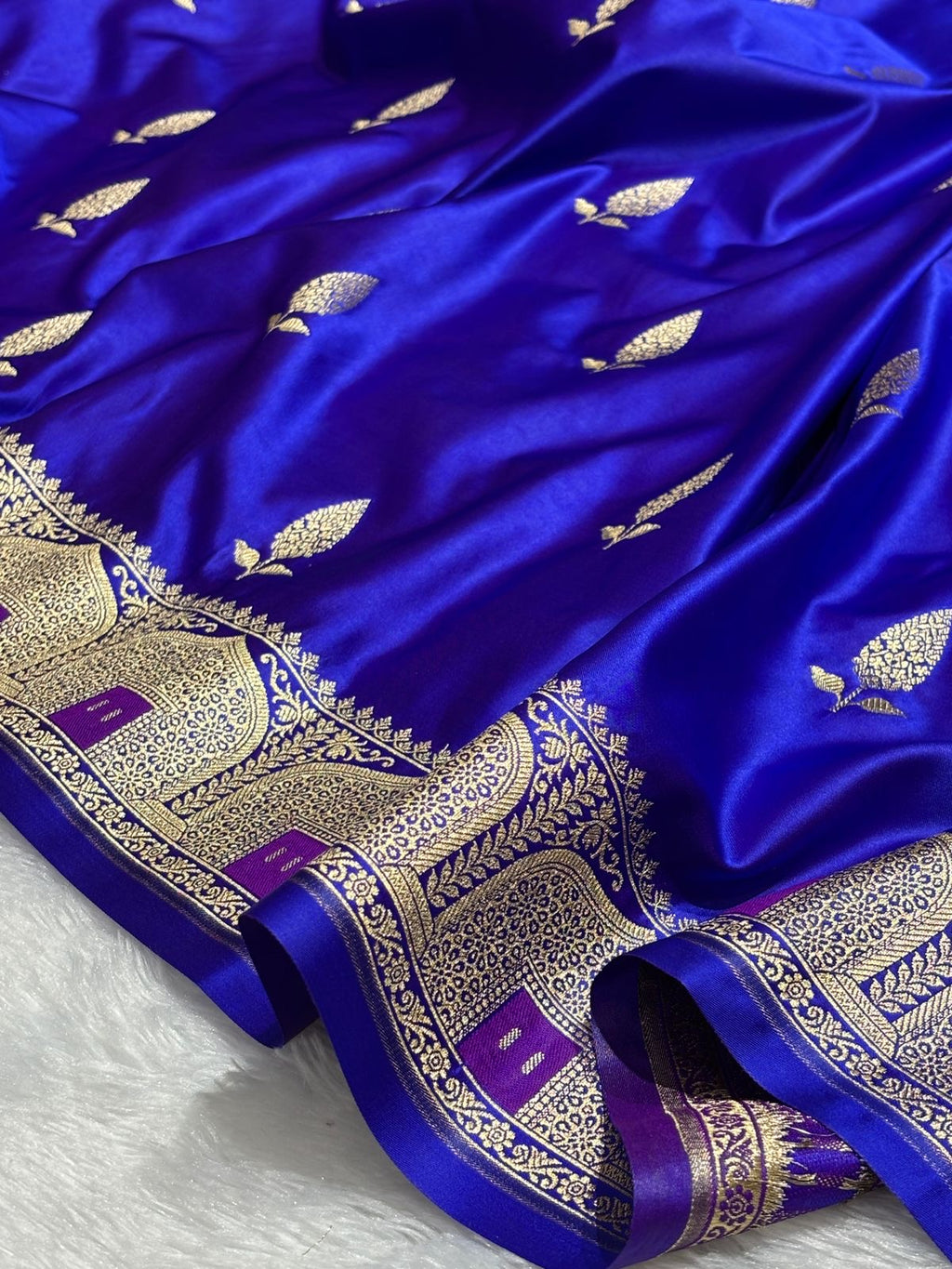 Mashru Banarasi Silk Saree in Buta with Meena Border