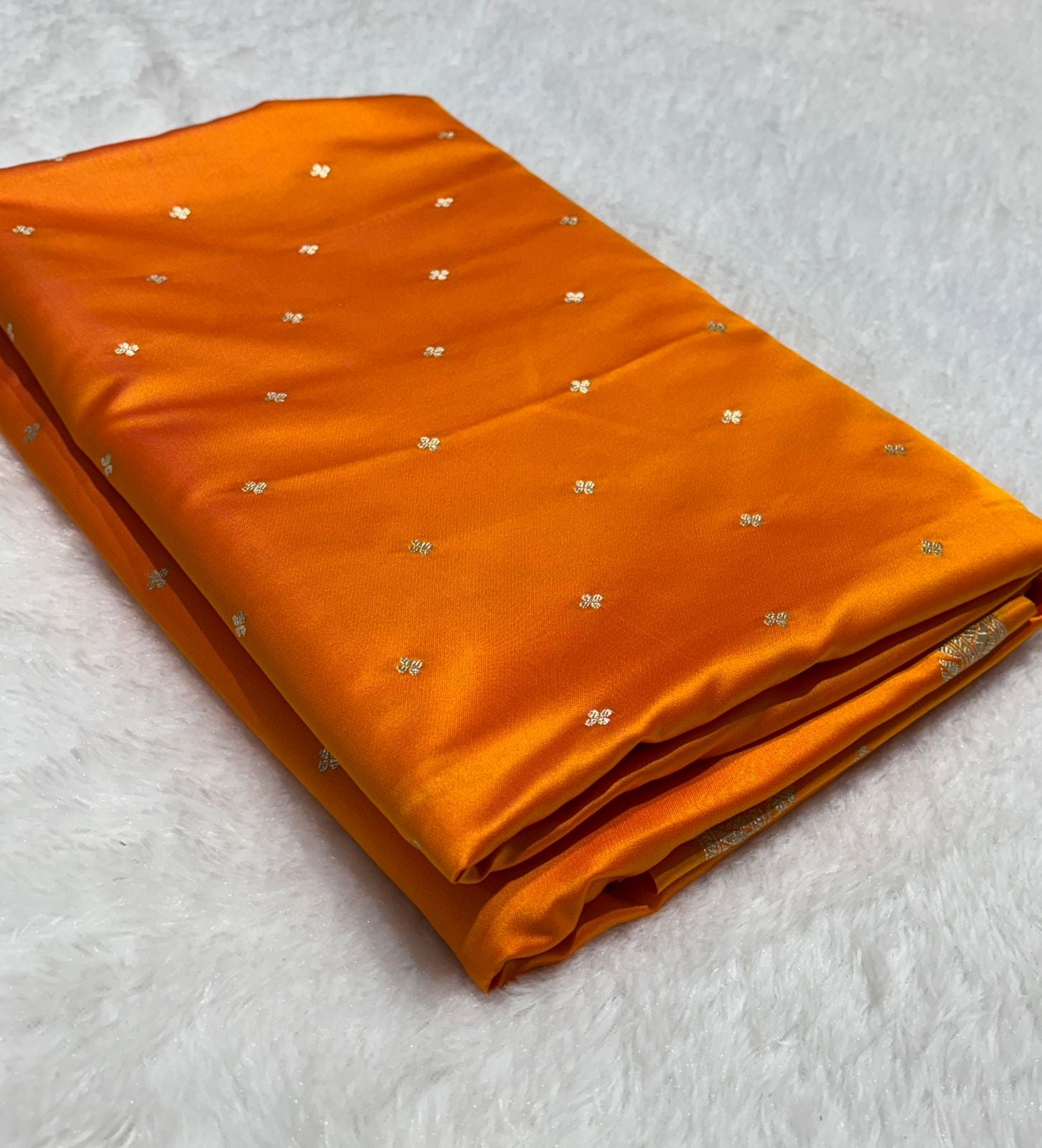 Mashru Silk Banarasi Saree in Buti
