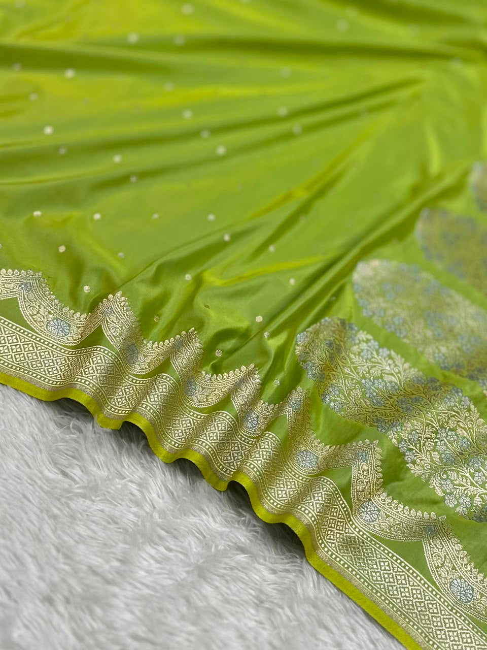 Apple Green Mashru Silk Buti Banarasi saree