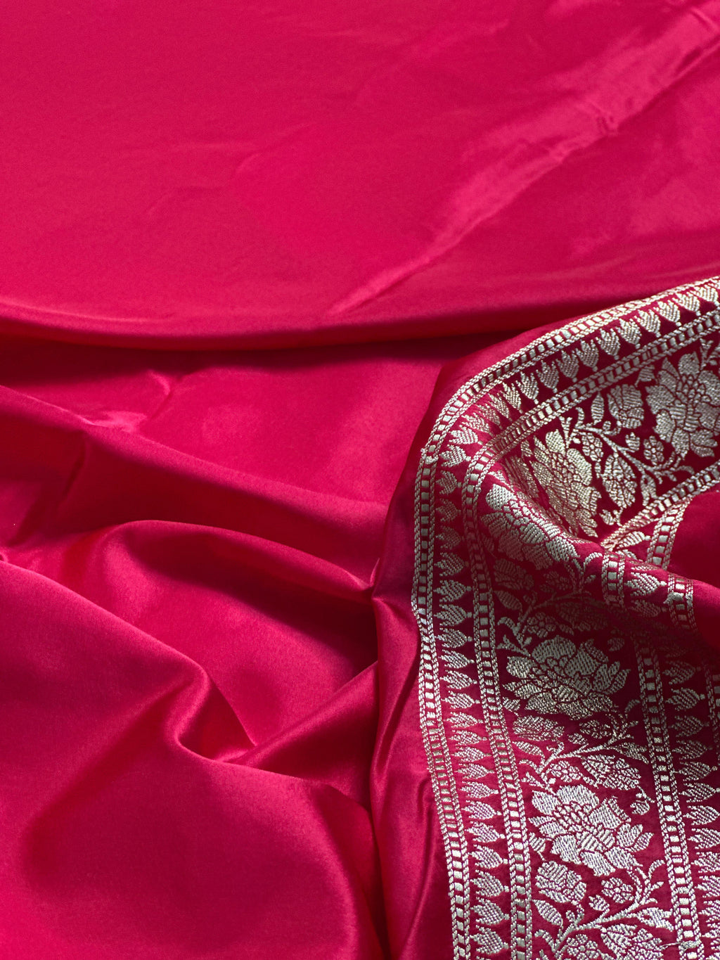 Rani Pink Mashru Silk Banarasi Saree Woven with Golden Zari
