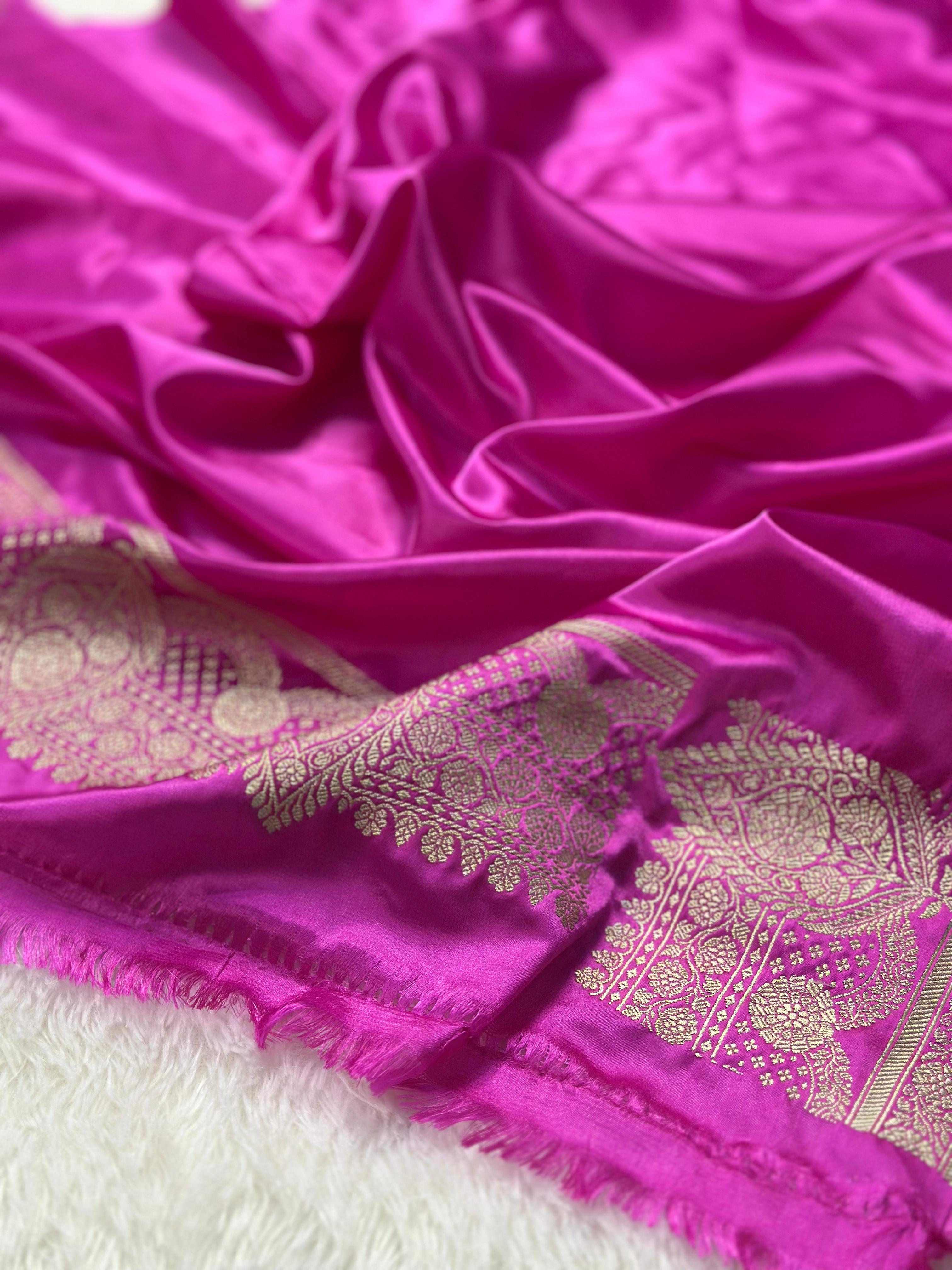 Magenta Mashru Silk Banarasi Saree Woven with Golden Zari