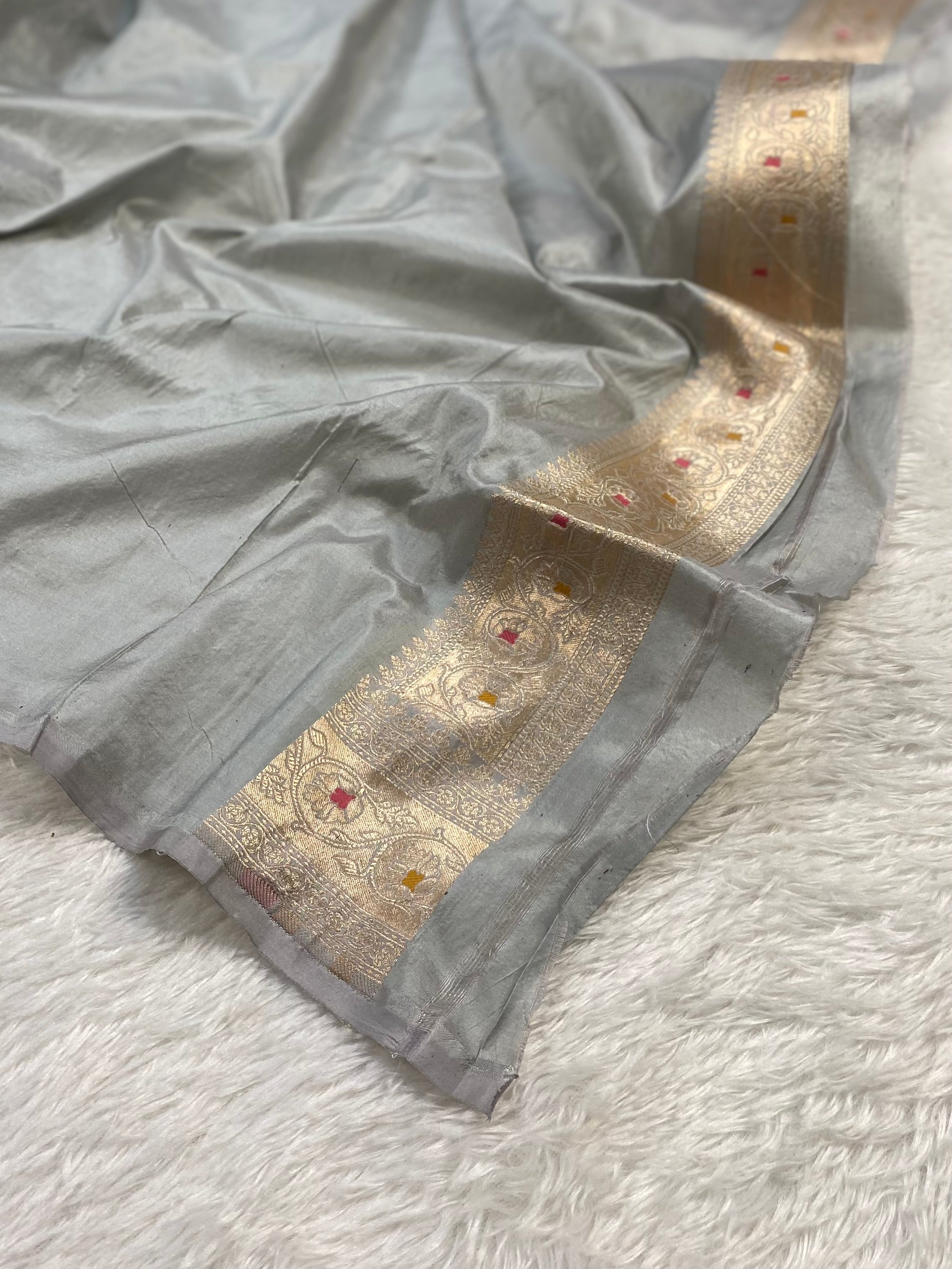 Ash Grey Meenedar Jaal Pattern Pure katan Silk Saree