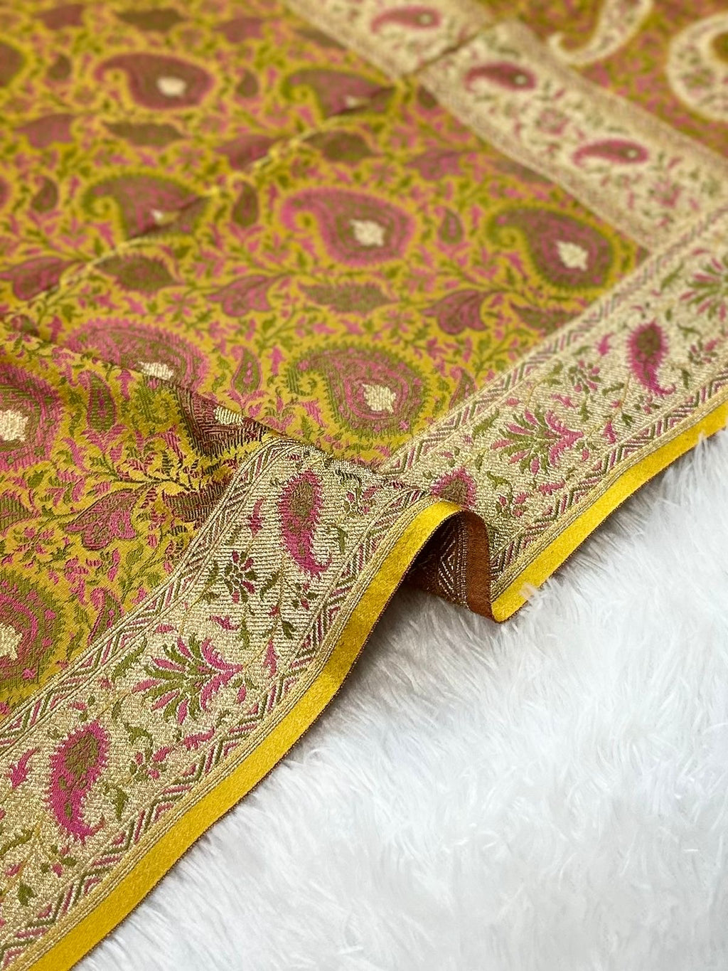 Jamawar Meenedar Buti Satin Katan Silk Banarasi Saree