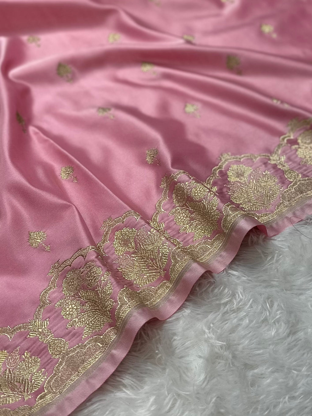 Baby Pink Mashru Silk buti Banarasi Saree