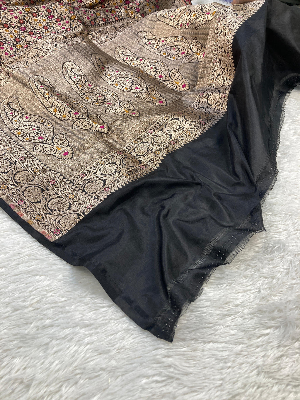 Black Pure Banarasi Silk Saree – Meenakari Brocade Jaal | Authentic Banaras