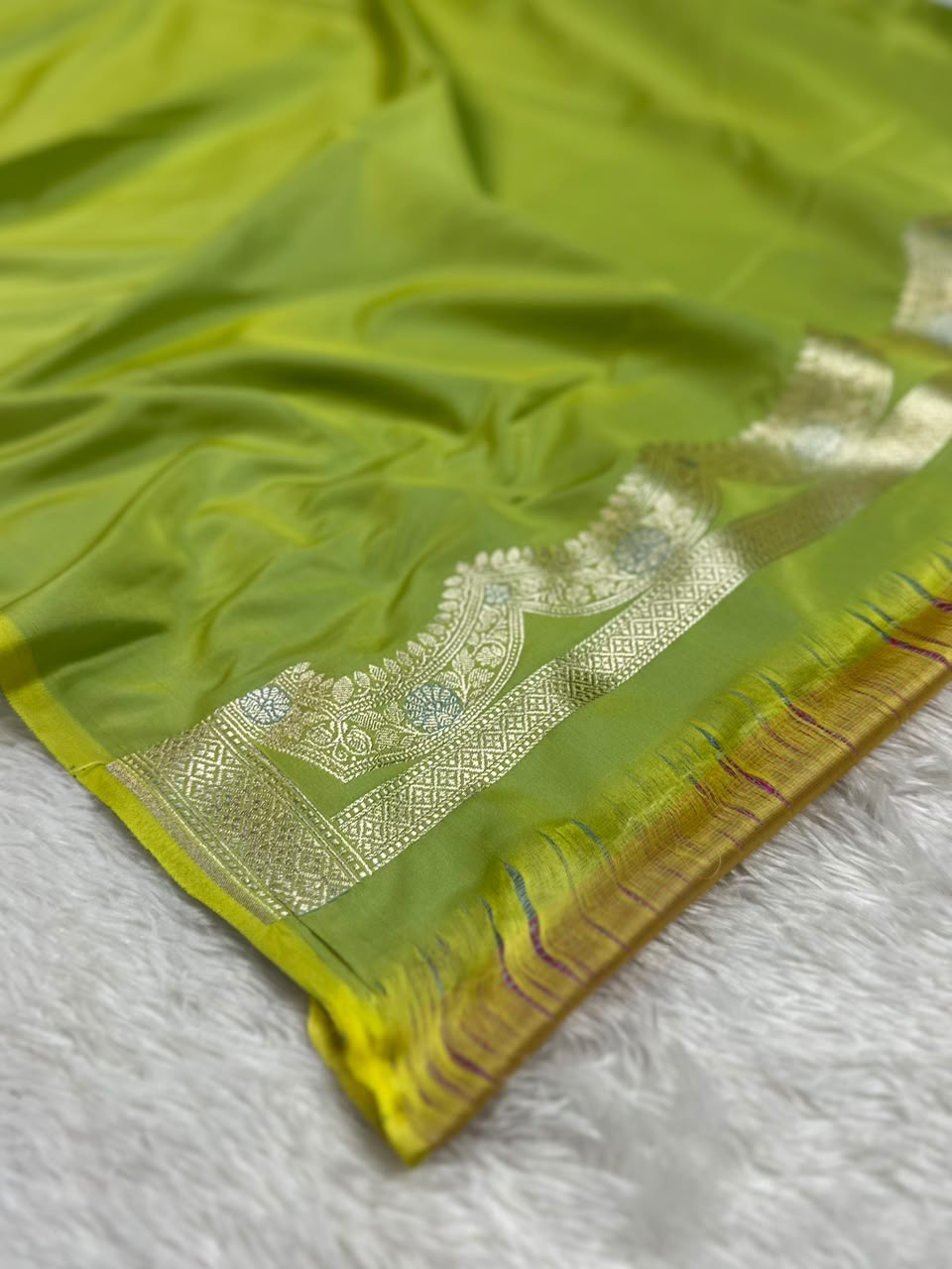 Apple Green Mashru Silk Buti Banarasi saree