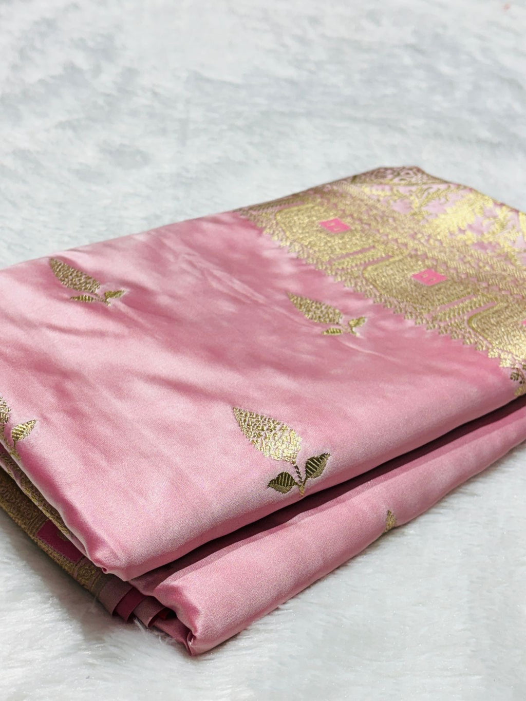 Baby Pink Leaf Buta Mashru Silk Banarasi Saree