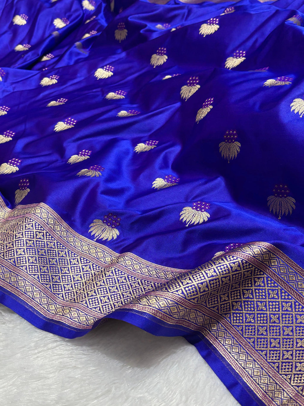 Royal Blue Shades Banarasi Boota Pattern Minakari Floral Mashru Silk Saree