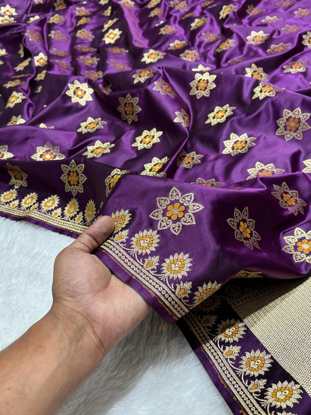 Rangoli Meena Buta Mashru Silk Banarasi Saree