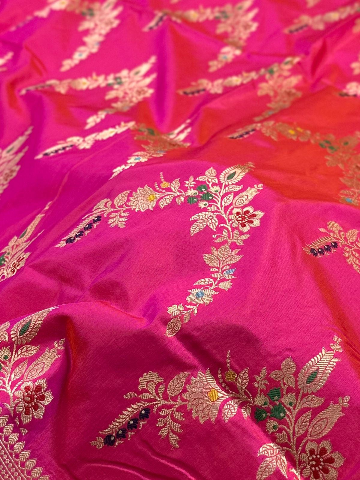 Rani Pink Pure Katan Silk Kadua Weave Banarasi Saree with Menakari Jaal Pattern