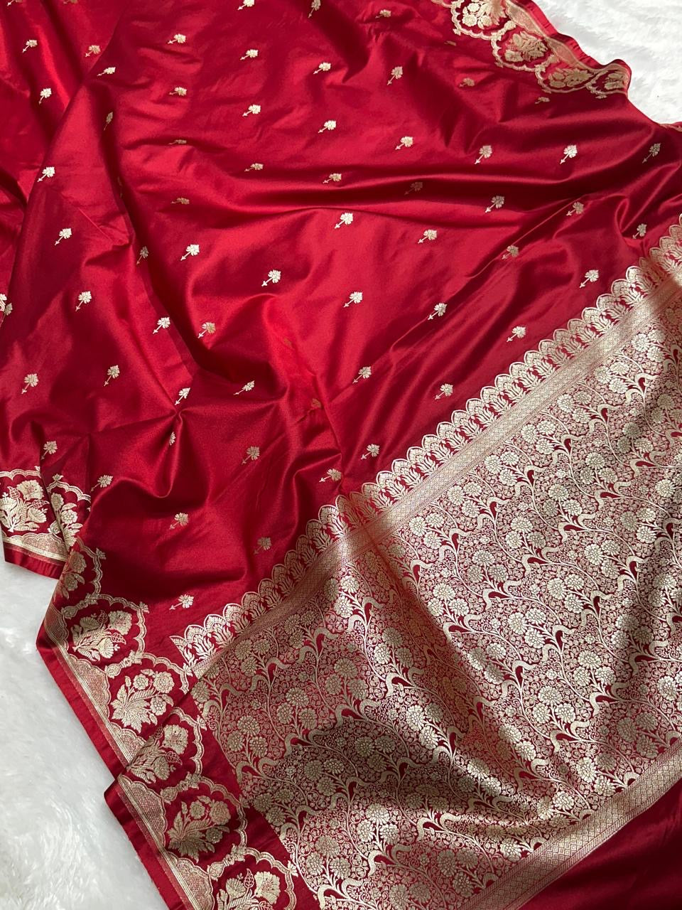Maroon Shade Mashru With Gold Buti Saree and with Grand Pallu