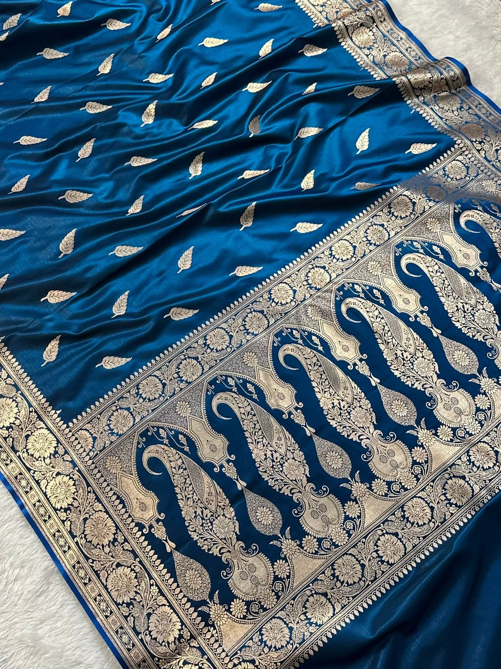 Royal   Peacock   Booti   Satin   Silk   Saree