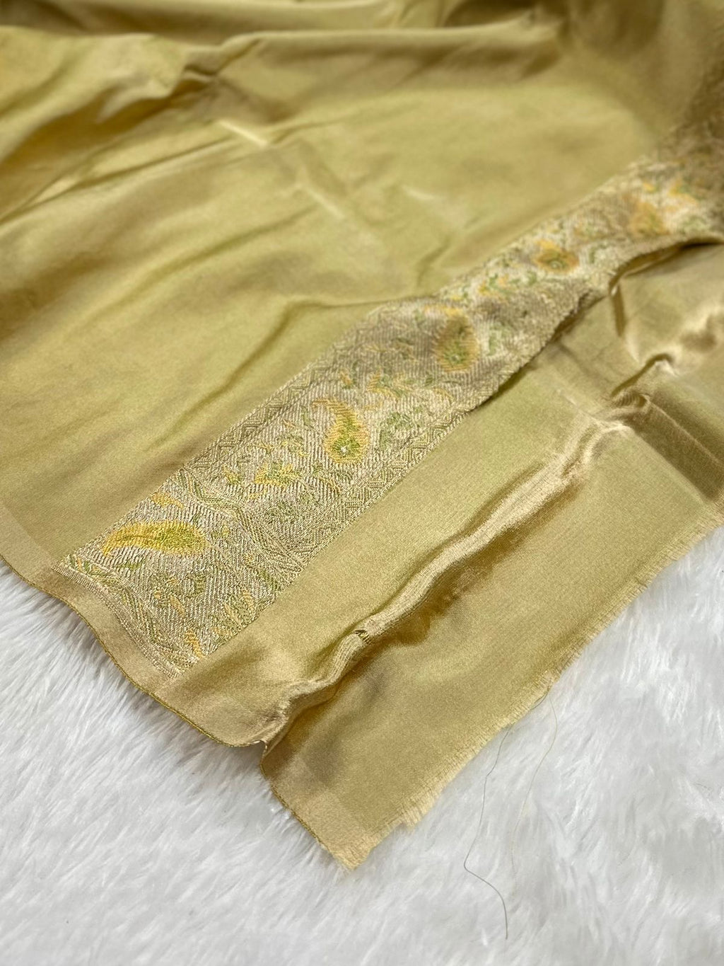 Jamawar Meenedar Buti Satin Katan Silk Banarasi Saree