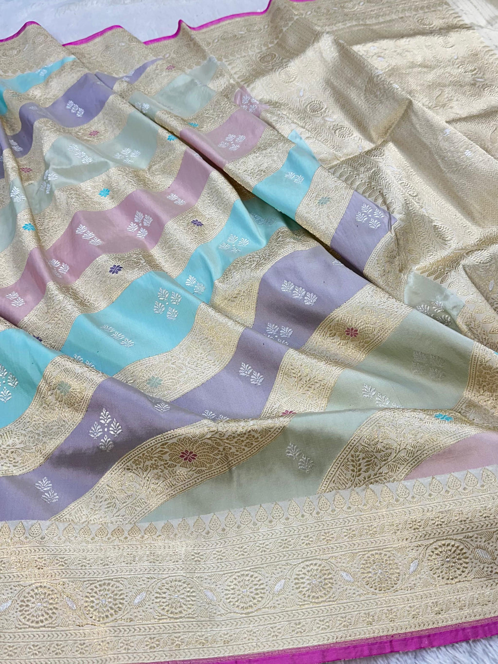 Handwoven Pure Banarasi Rangkaat Silk Saree – Pure Katan Silk | Rangkaat Technique | Luxury Banarasi Saree