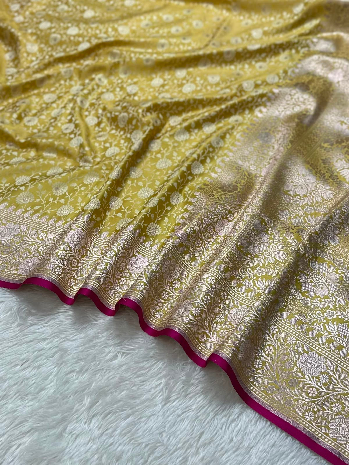 Mashru Silk Tanchui Based In Lemon Color