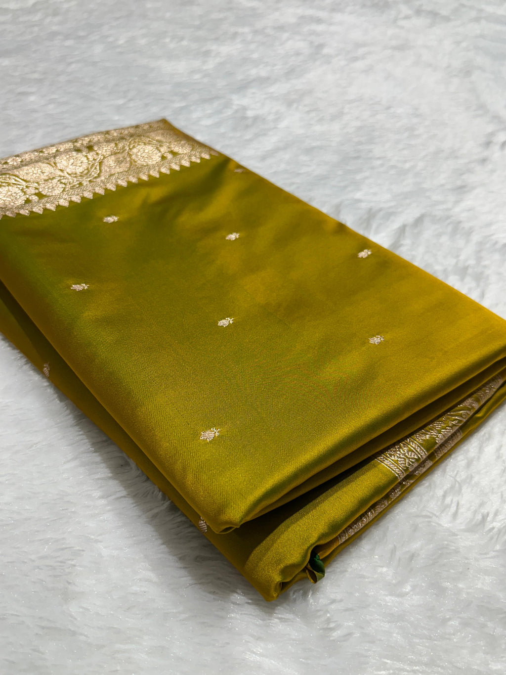 Mehandi Green with Gold Buti Mashru Silk Saree