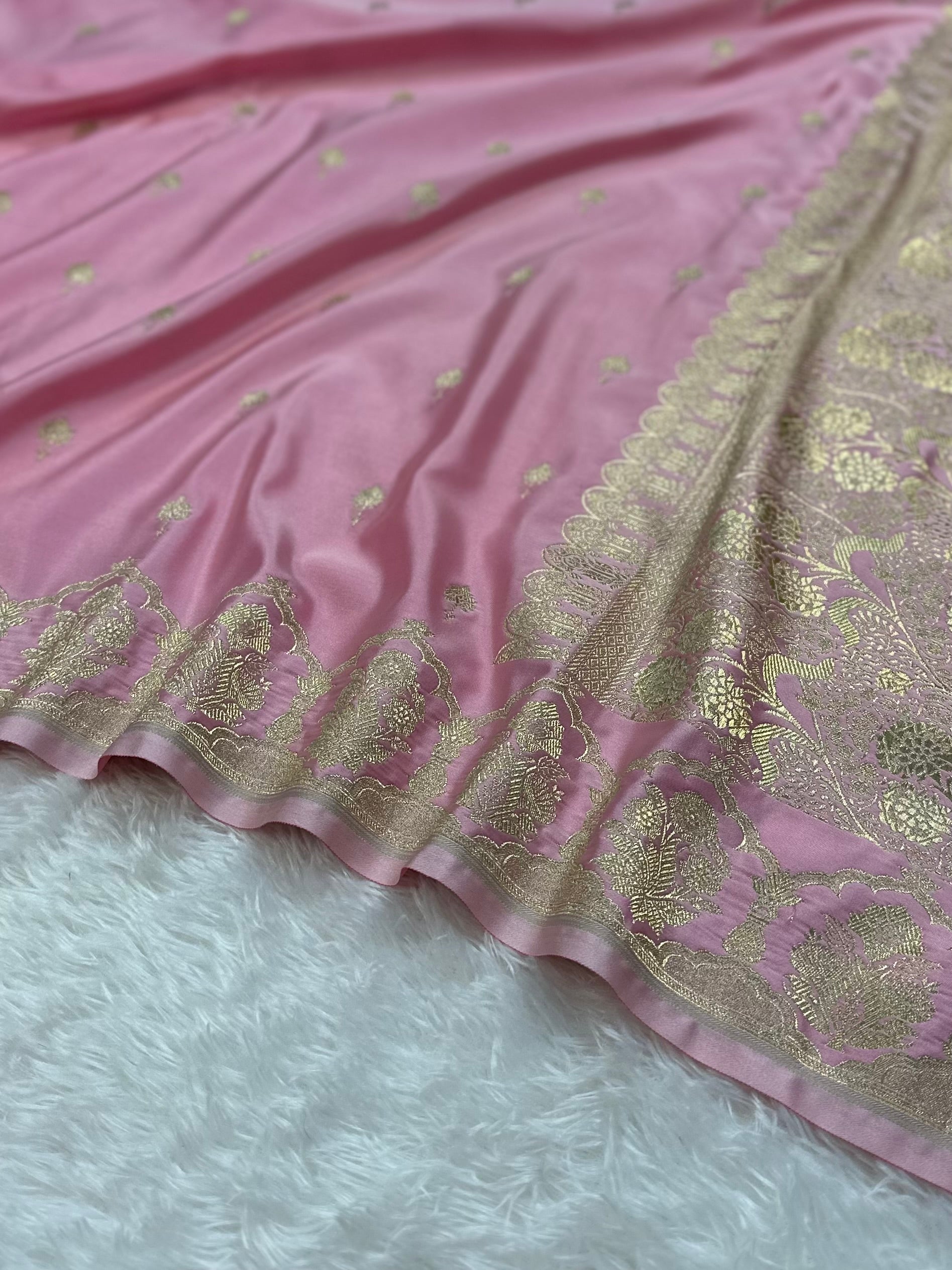 Baby Pink Mashru Silk buti Banarasi Saree