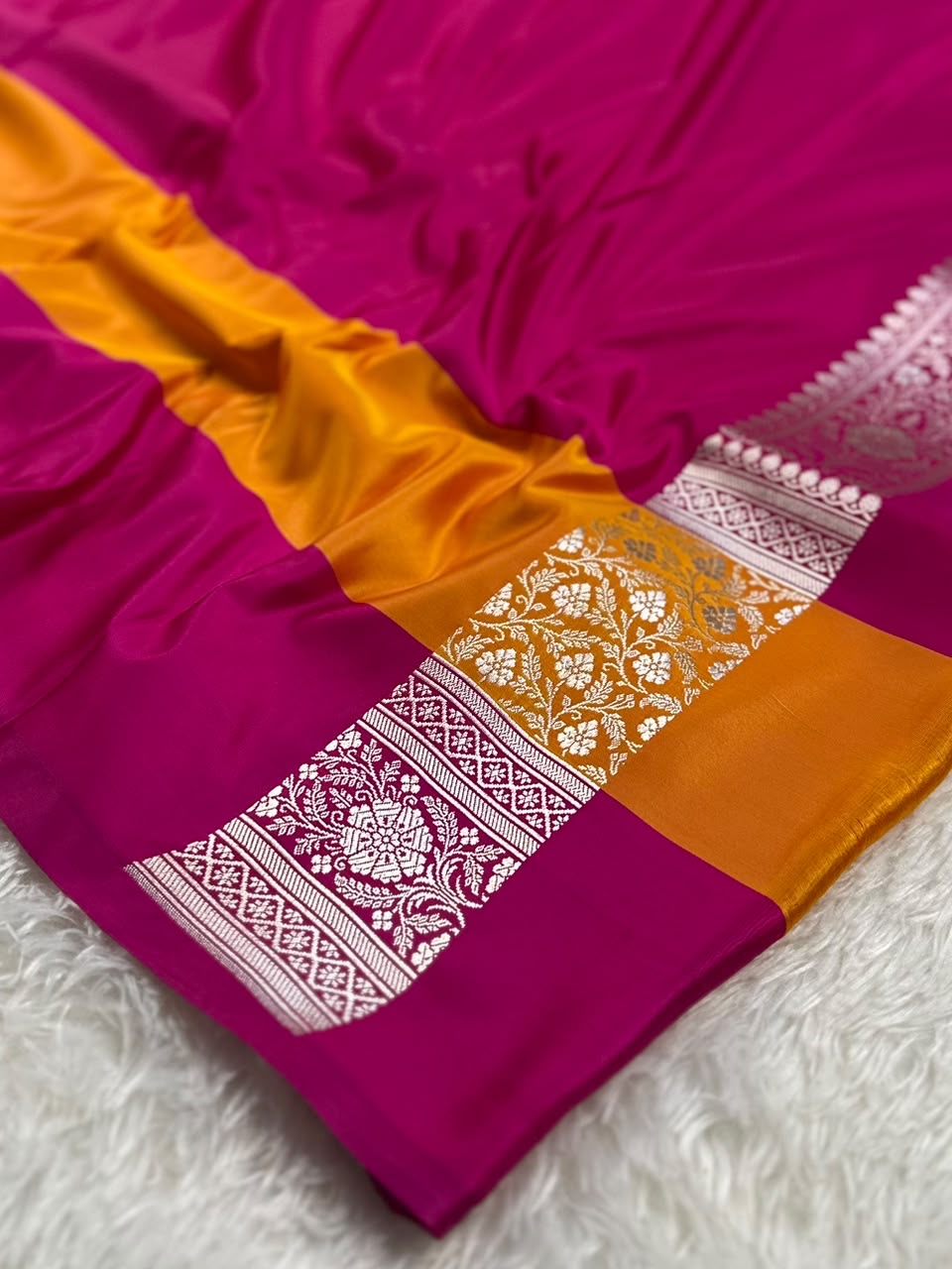 Royal Blue With Contrast Border Mashru Silk Banarasi Saree