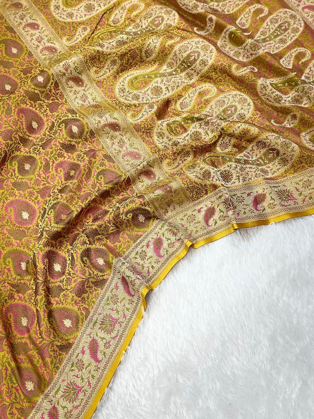 Jamawar Meenedar Buti Satin Katan Silk Banarasi Saree