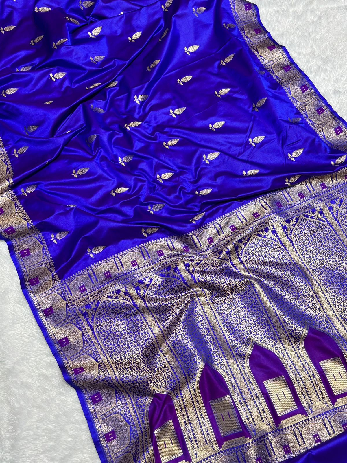 Mashru Banarasi Silk Saree in Buta with Meena Border