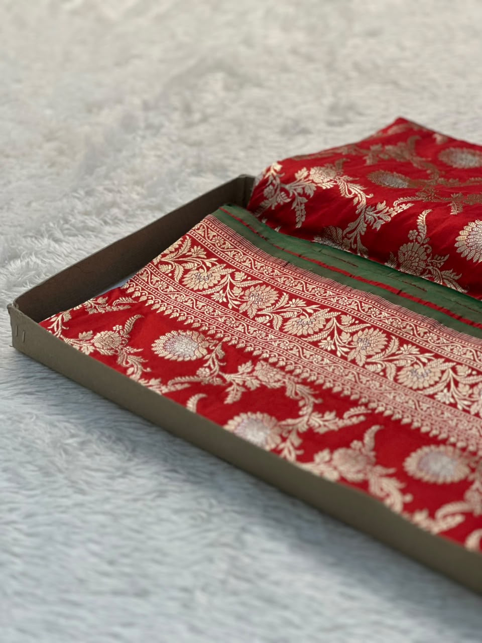 Bridal Handwoven Pure Katan Kadua Weaved Banarasi Jaal Pattern Saree