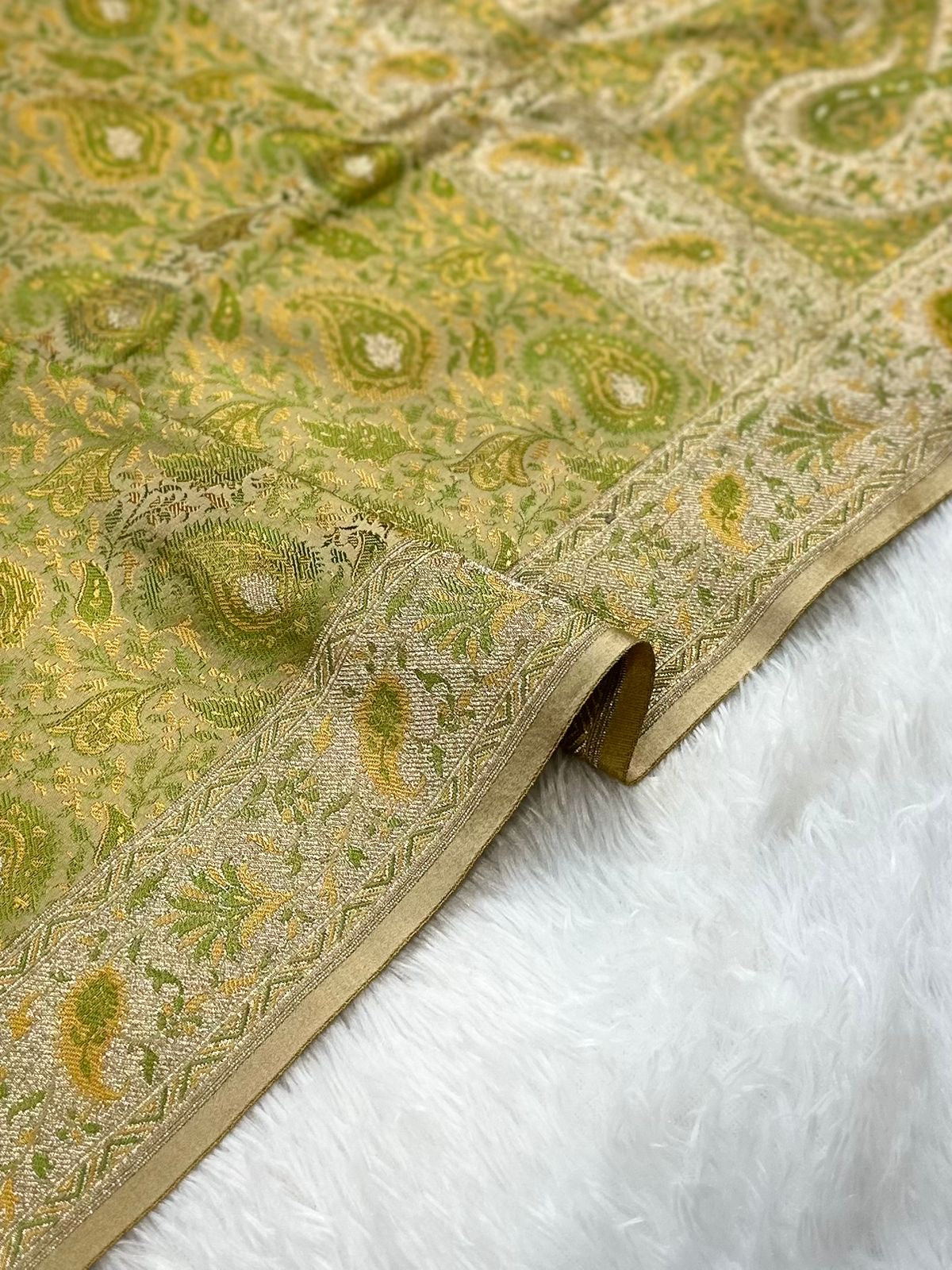 Jamawar Meenedar Buti Satin Katan Silk Banarasi Saree