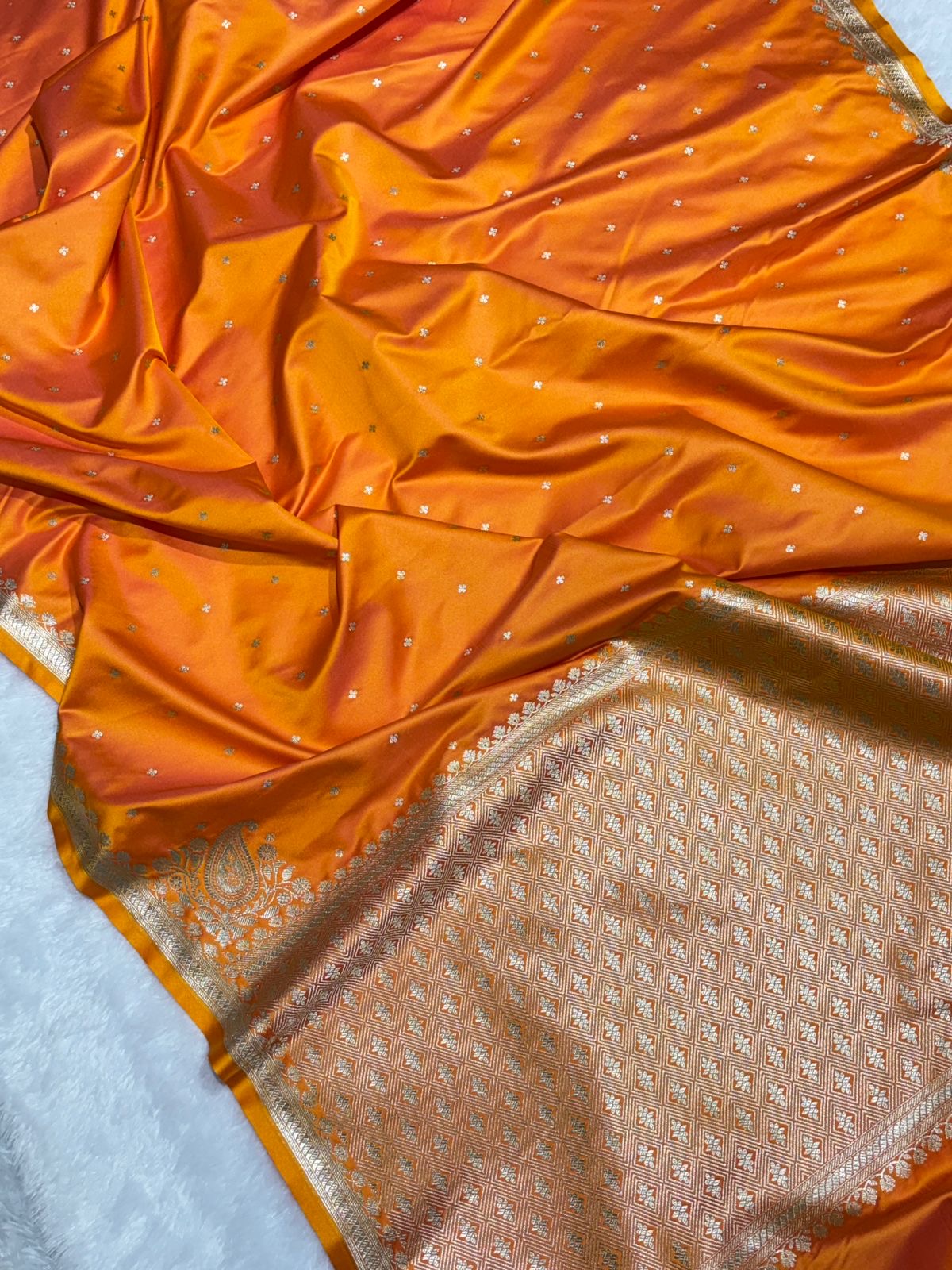 Mashru Silk Banarasi Saree in Buti