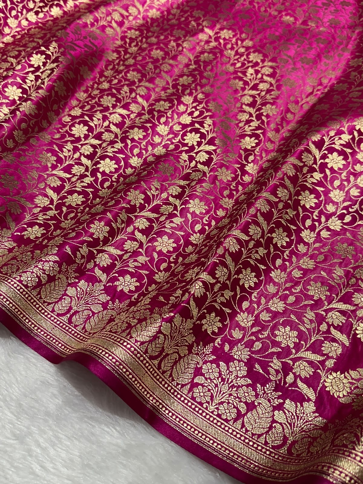 Mashru Banarasi Silk Saree in Pink Floral Brocade