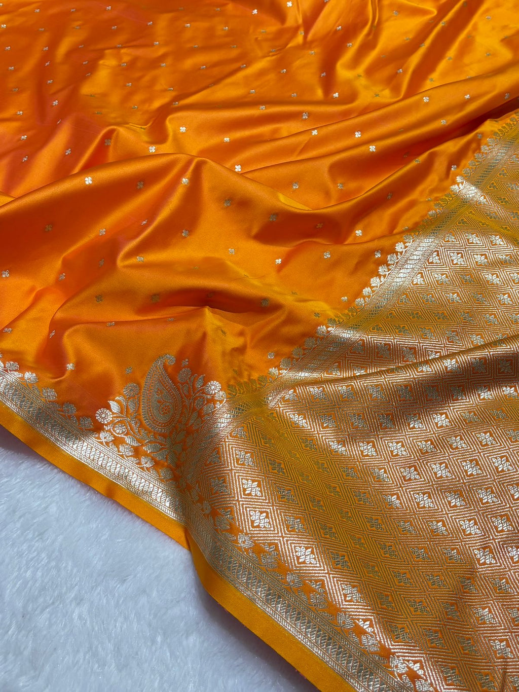 Mashru Silk Banarasi Saree in Buti