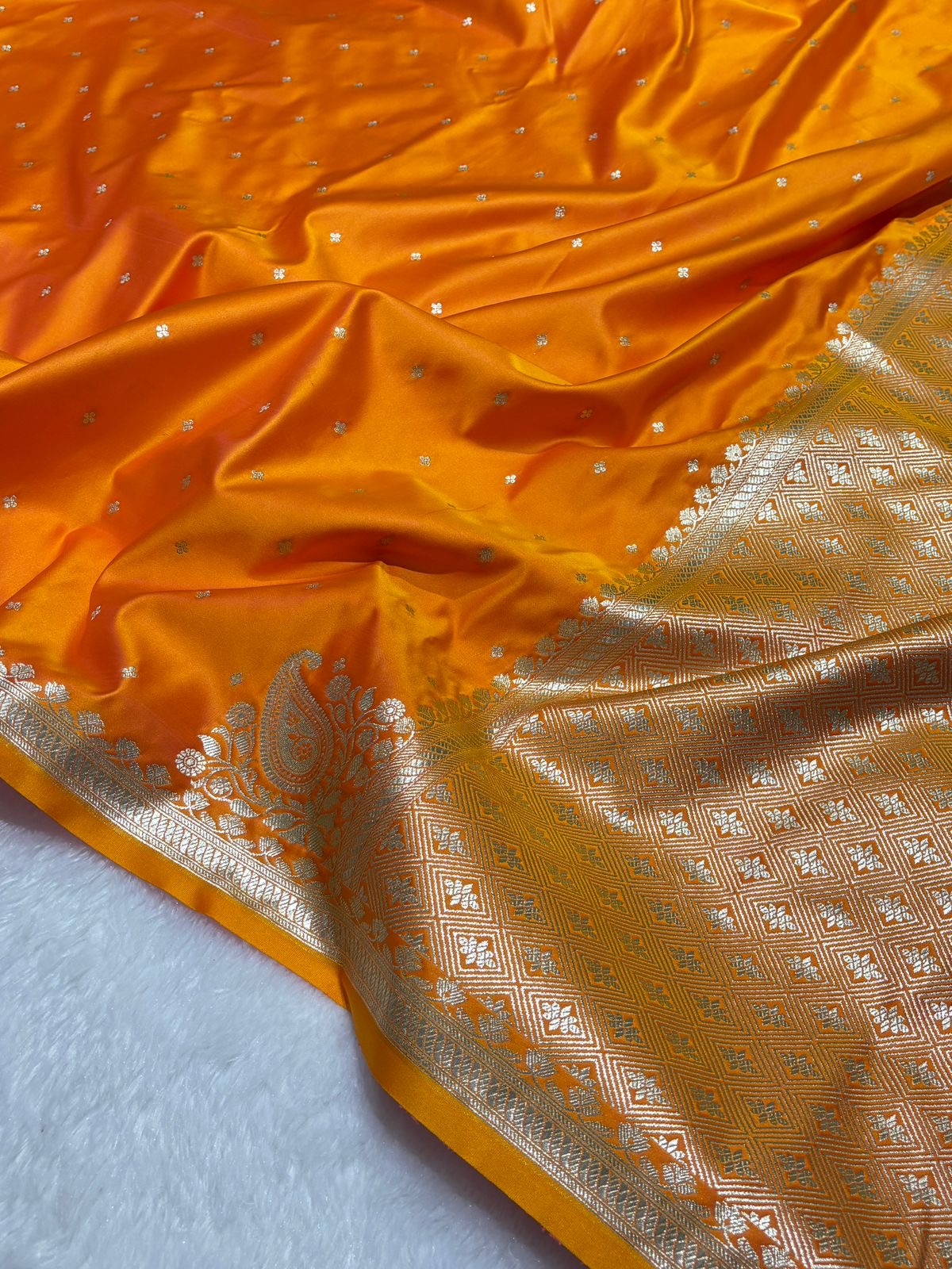 Mashru Silk Banarasi Saree in Buti