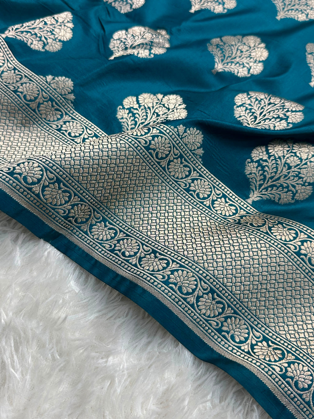Teal Blue Pure Katan Silk Buti Banarasi Saree