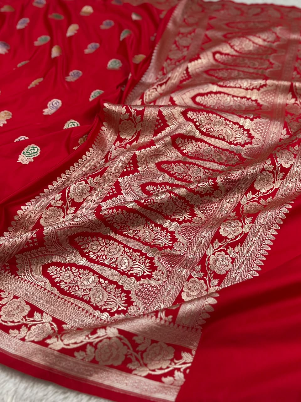 Bridal Rose Meena Buta Mashru Silk Banarasi Saree