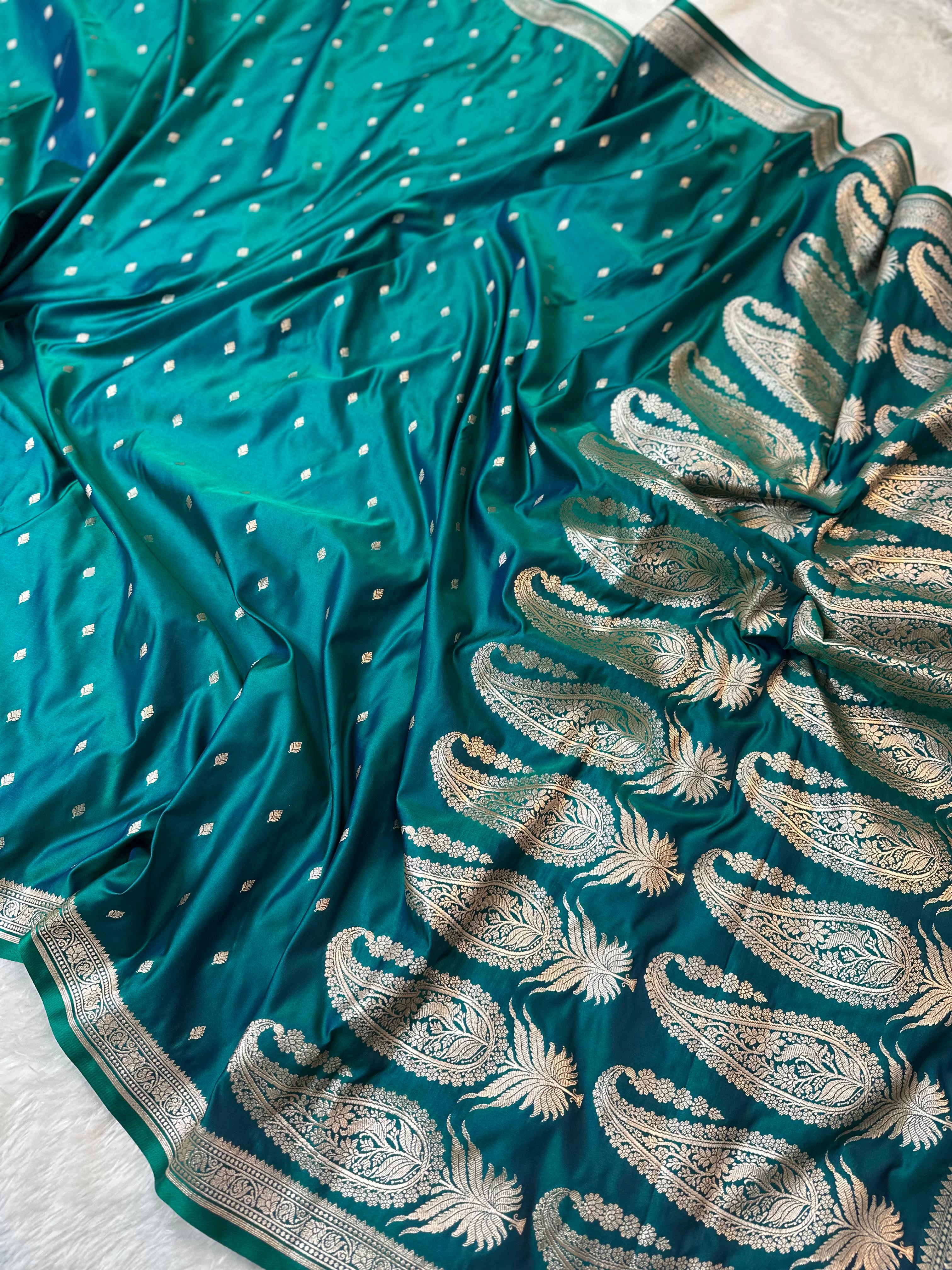 Mashru Silk Banarasi Saree Woven with Golden Zari in Buti Pattern