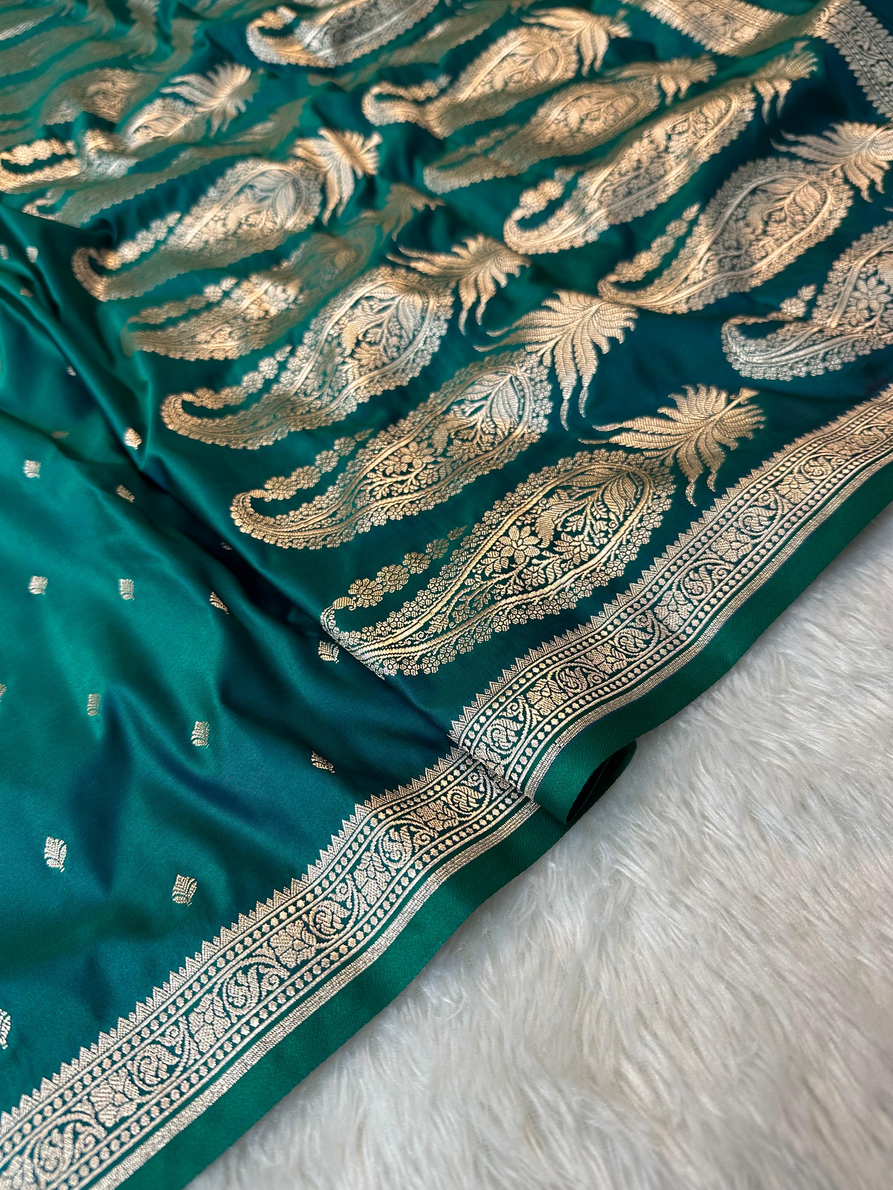 Mashru Silk Banarasi Saree Woven with Golden Zari in Buti Pattern