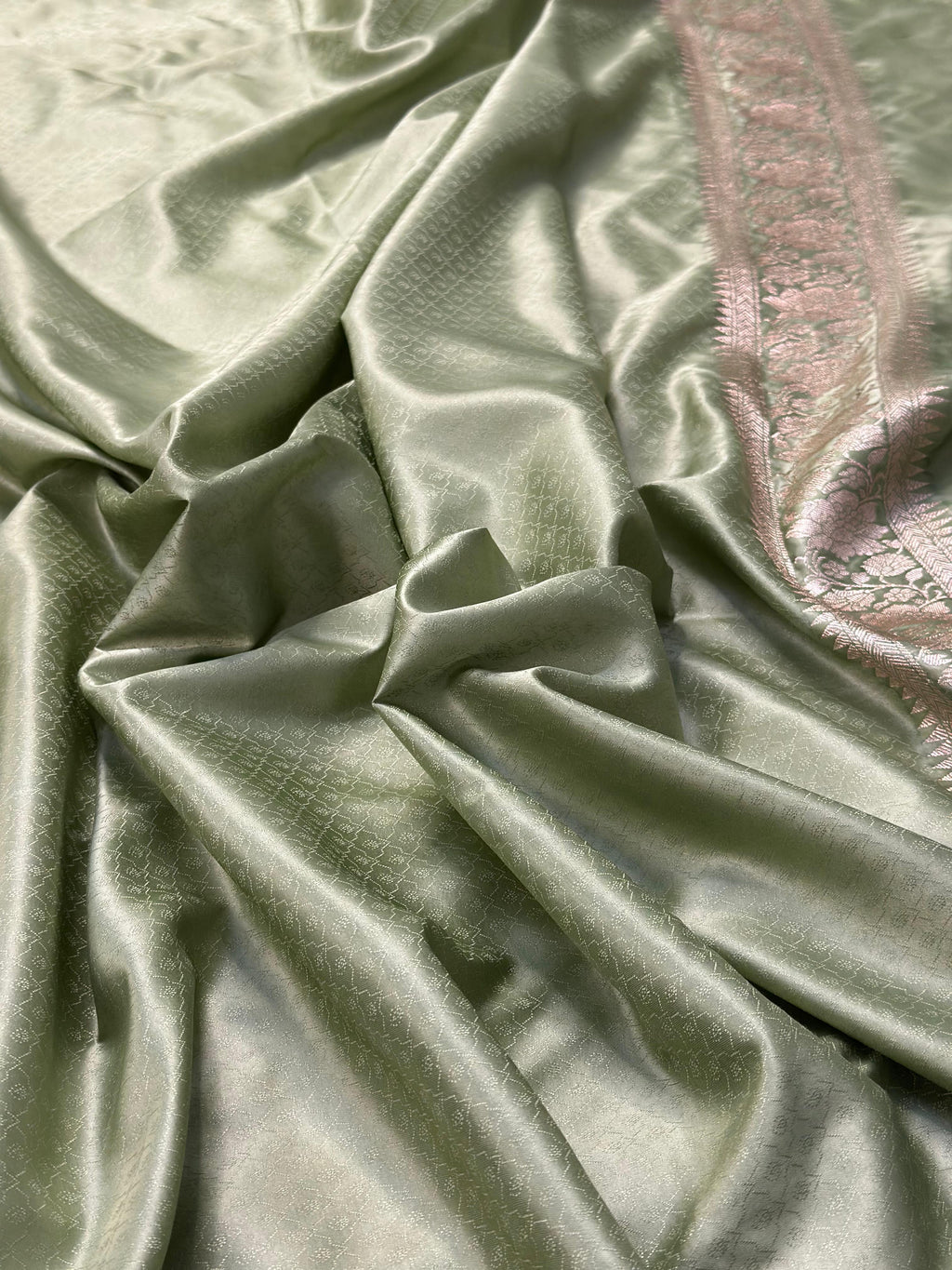 Rangkaat Mashru Silk Banarasi Saree Woven with Golden Zari