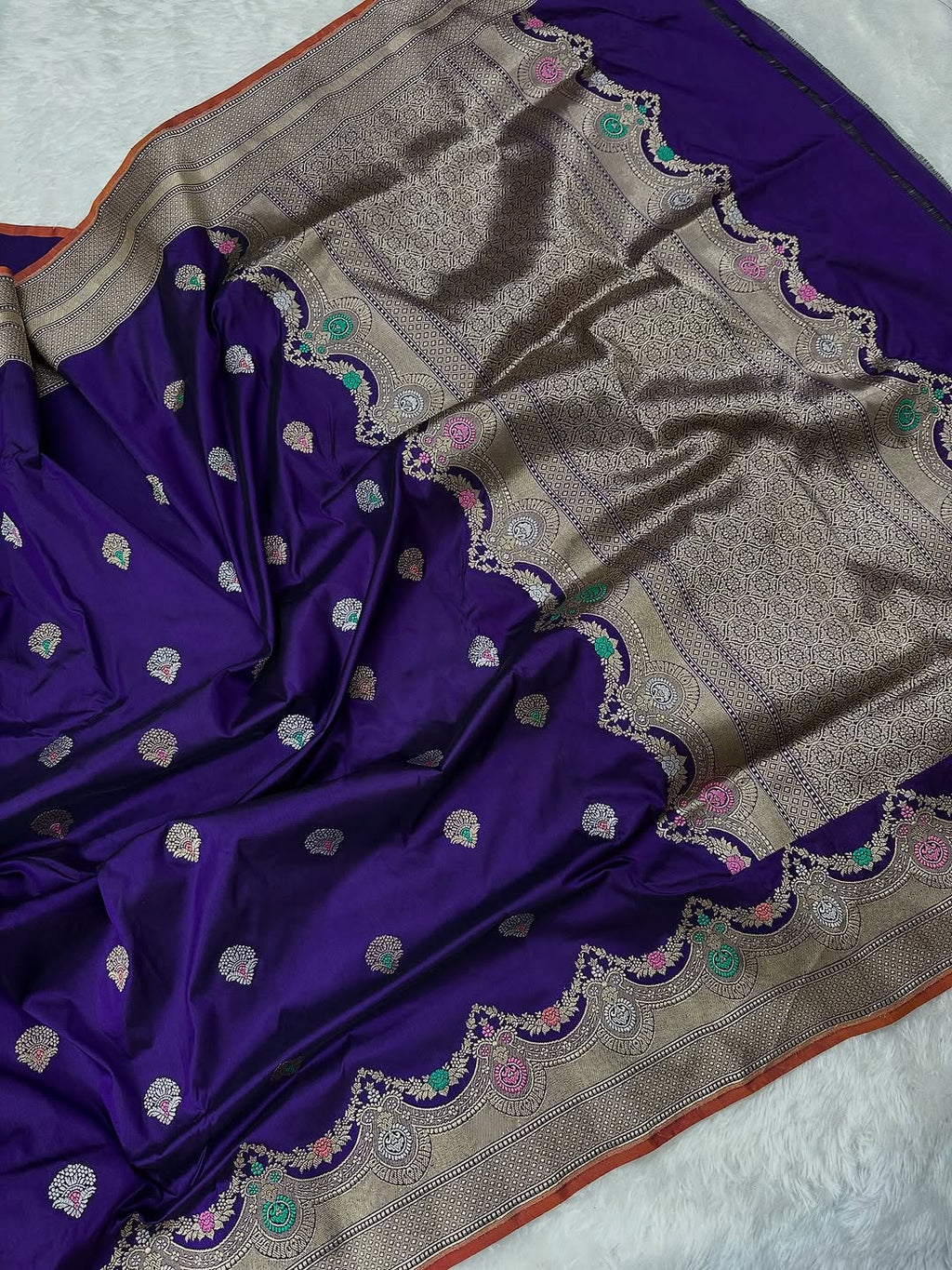 Pure Katan Silk Handwoven Kadua Banarasi Saree Woven with Golden & Silver Zari and Multicolour Minakari Work with Scallop Border