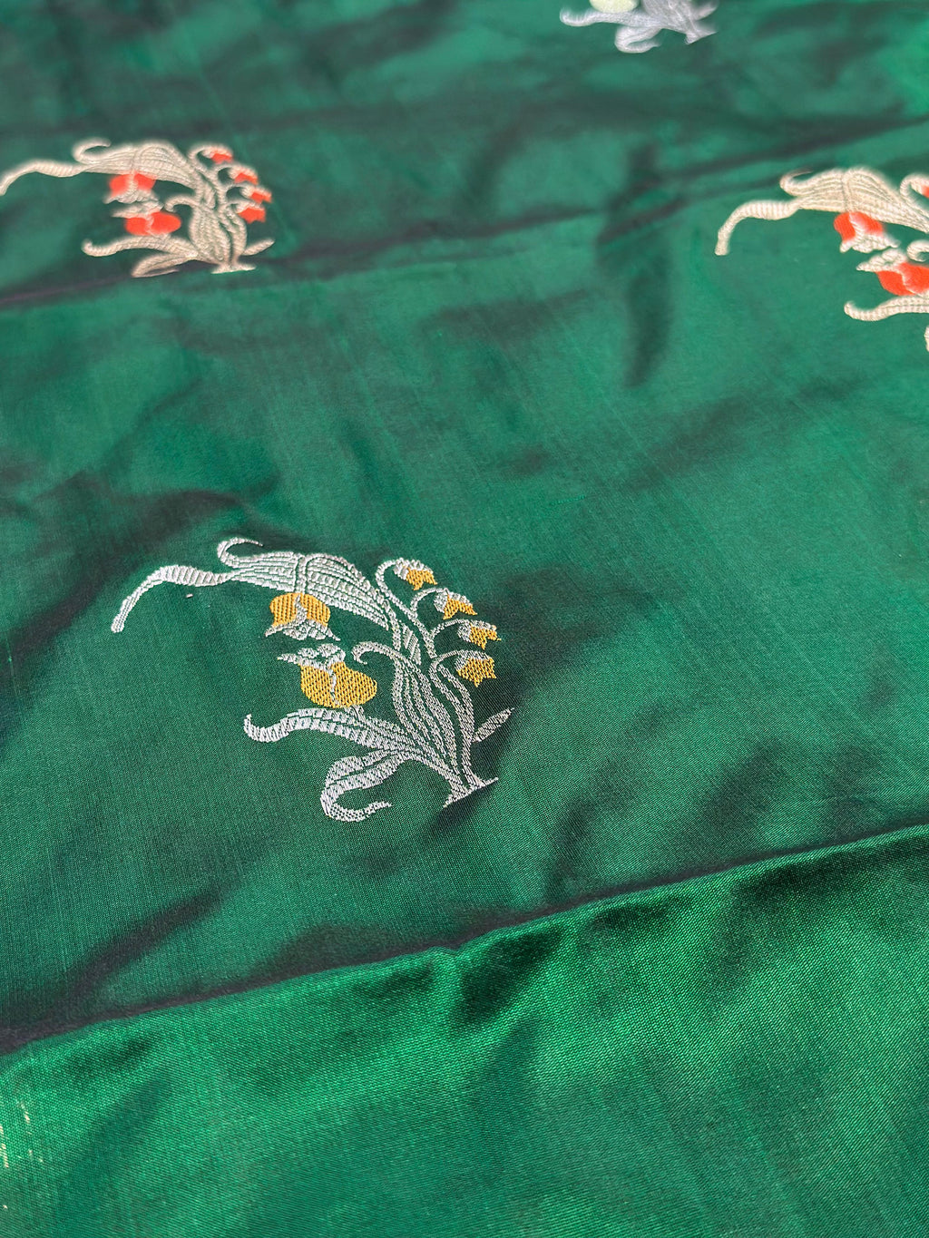 Royal Green Pure Katan Silk Kadua Weave Banarasi Saree with Meenakari Buta