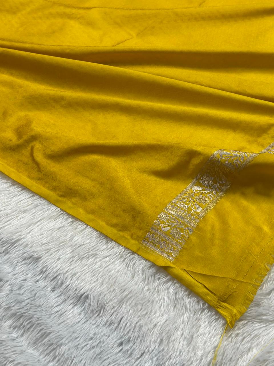 Mashru Silk Banarasi Saree Woven with Golden Zari in Plain with Grand Pallu