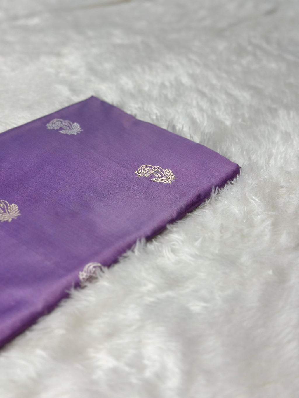 Dusty Lavender Pure Katan Kadua Silk Banarasi Saree in Sona Rupa Buta Pattern