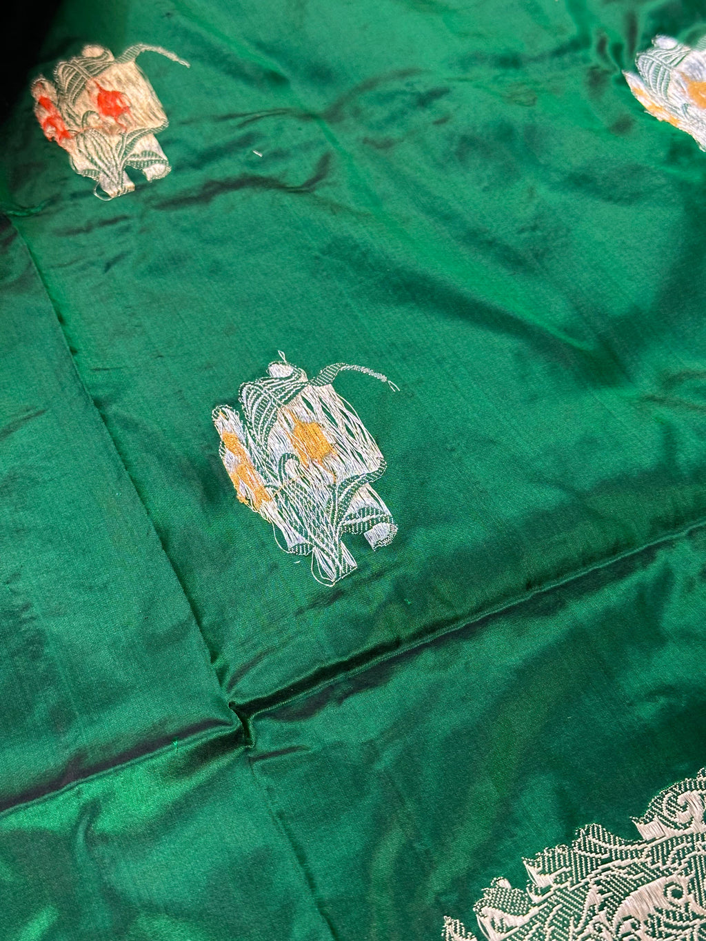 Royal Green Pure Katan Silk Kadua Weave Banarasi Saree with Meenakari Buta