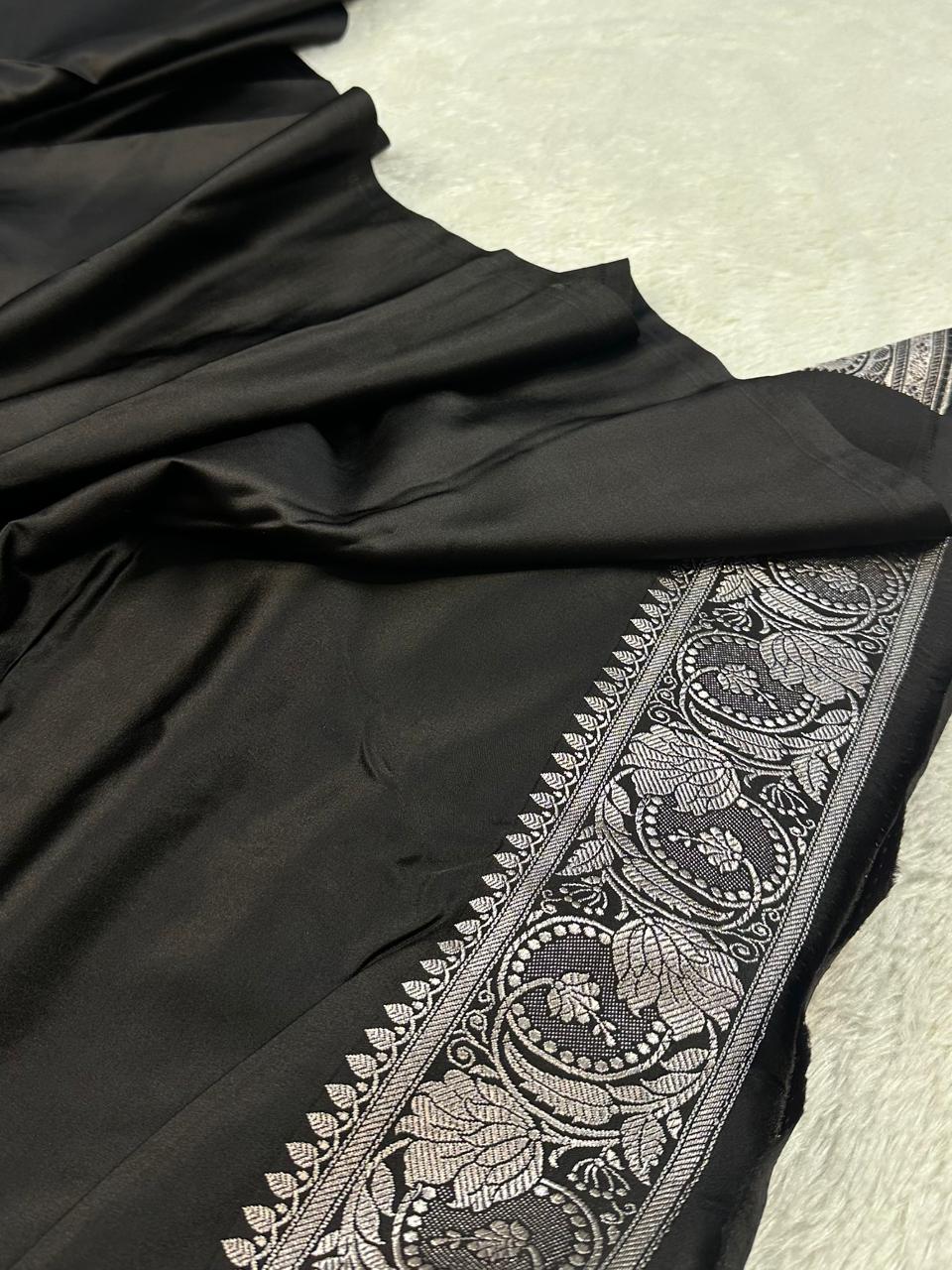 Cream and Black Contrast Buta Mashru Silk Saree