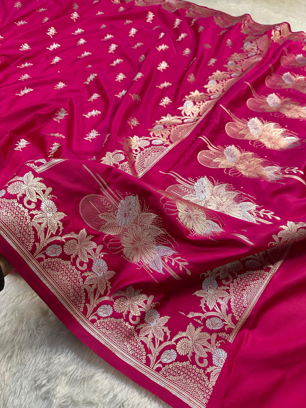 Mashru Silk Banarasi Saree Woven with Golden Zari in Buta Pattern