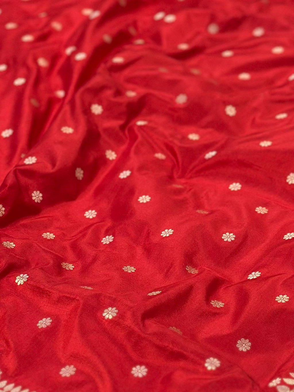 Pure katan silk banarasi saree woven with golden zari in chunari buti pattern