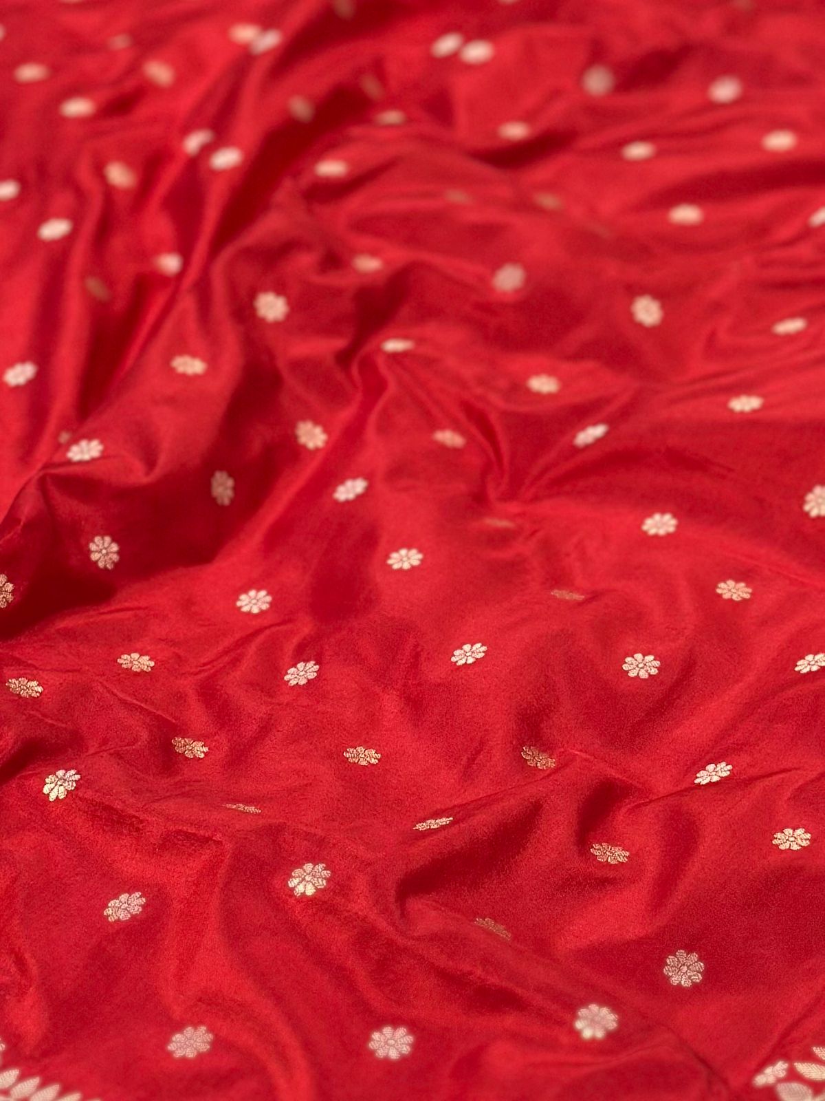 Pure katan silk banarasi saree woven with golden zari in chunari buti pattern