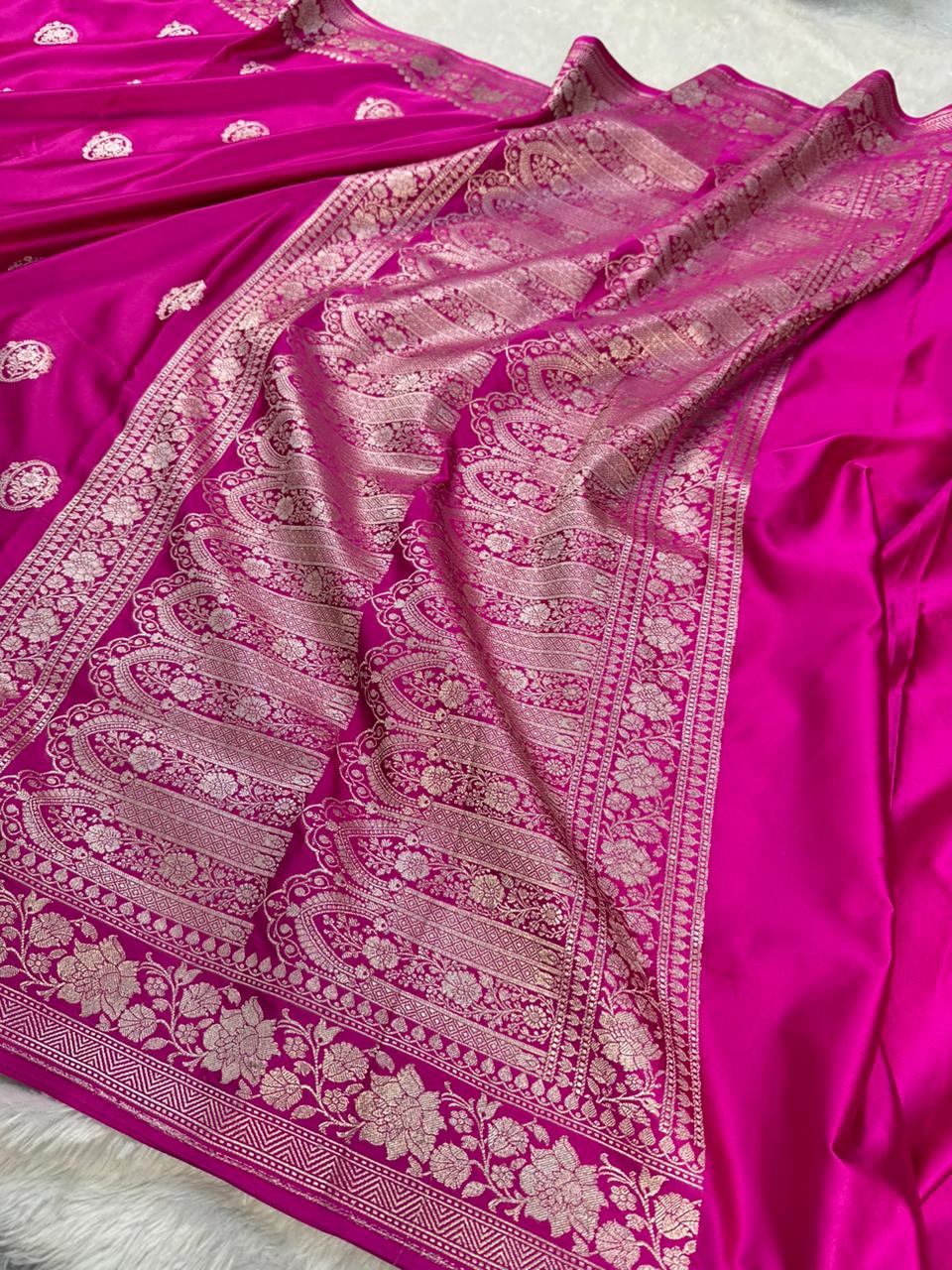 Rani   Boota   With   Floral   Border   Mashru   Silk   Saree