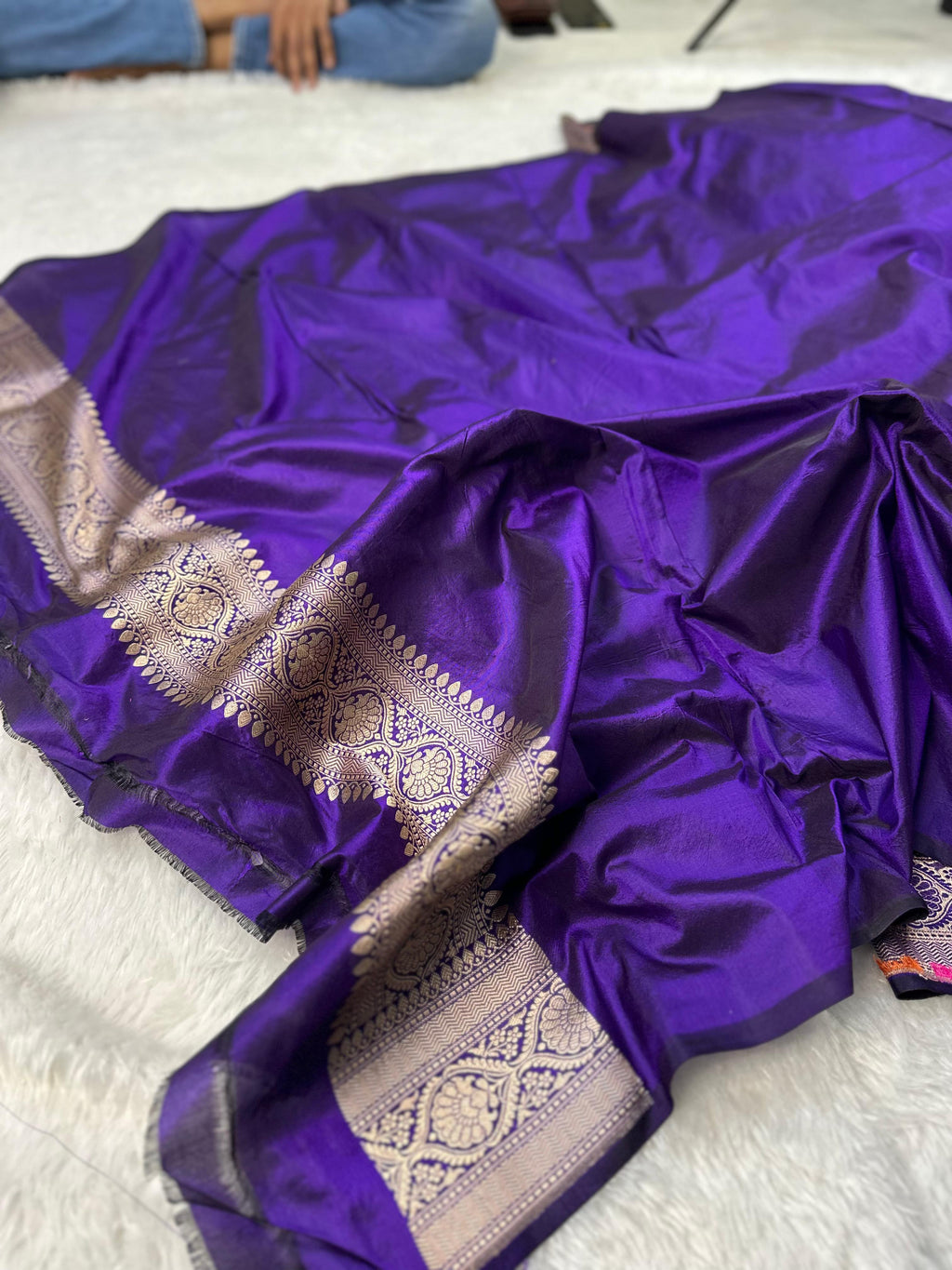 Pure Katan Silk Banarasi Saree Woven with Golden Zari in Geometric Rangkat Pattern